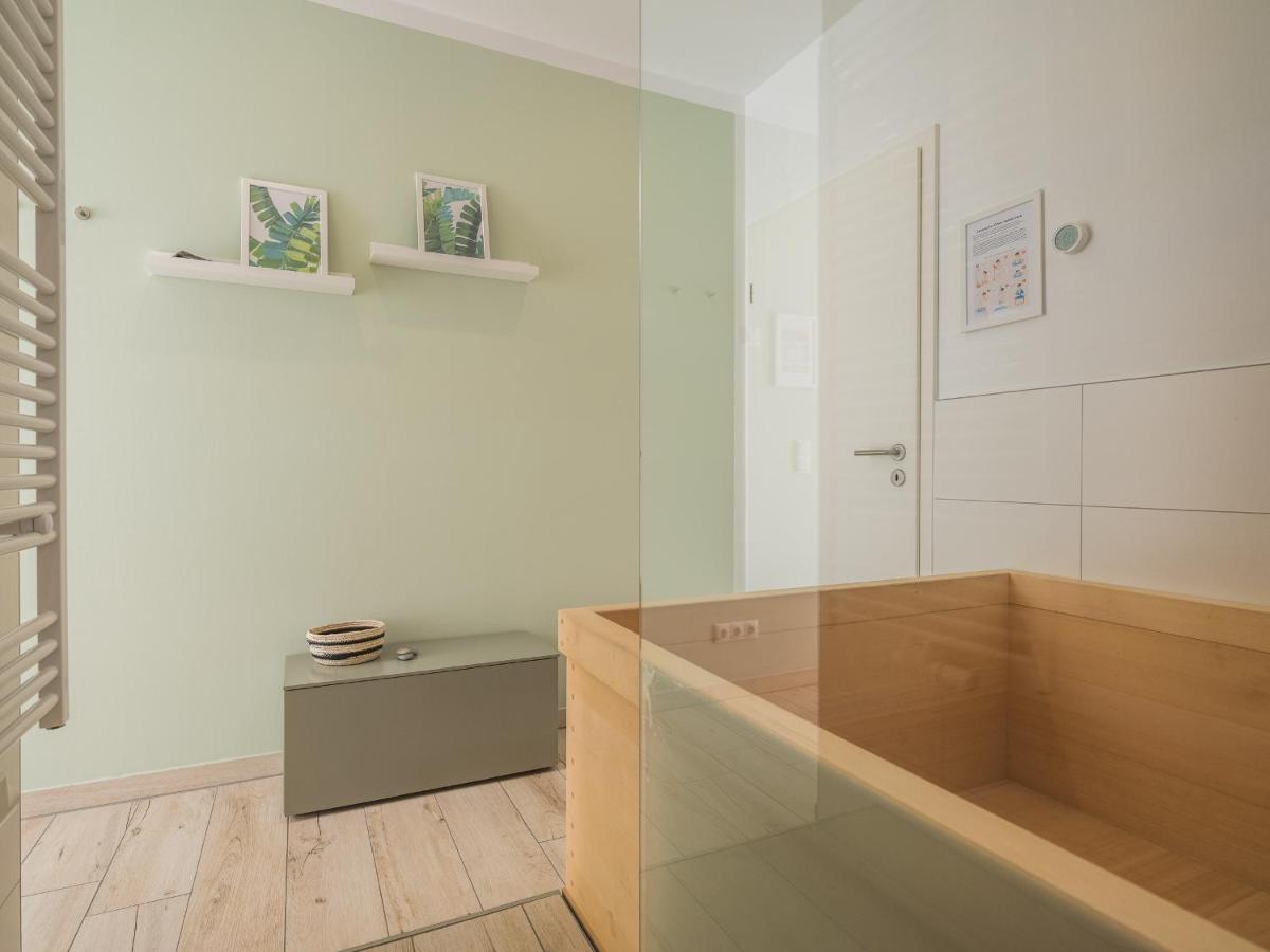 Feriendomizil Im Luftkurort - Ferienhaus-Sauna-See-Onsenbad Krakow am See Bagian luar foto